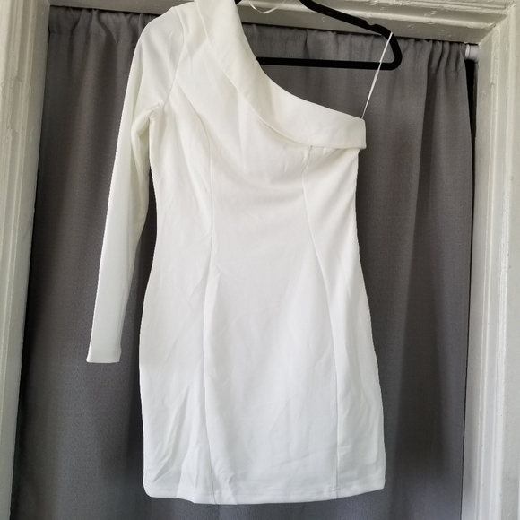 Hello Molly | No Point Pretending Dress - Picture 2 of 10